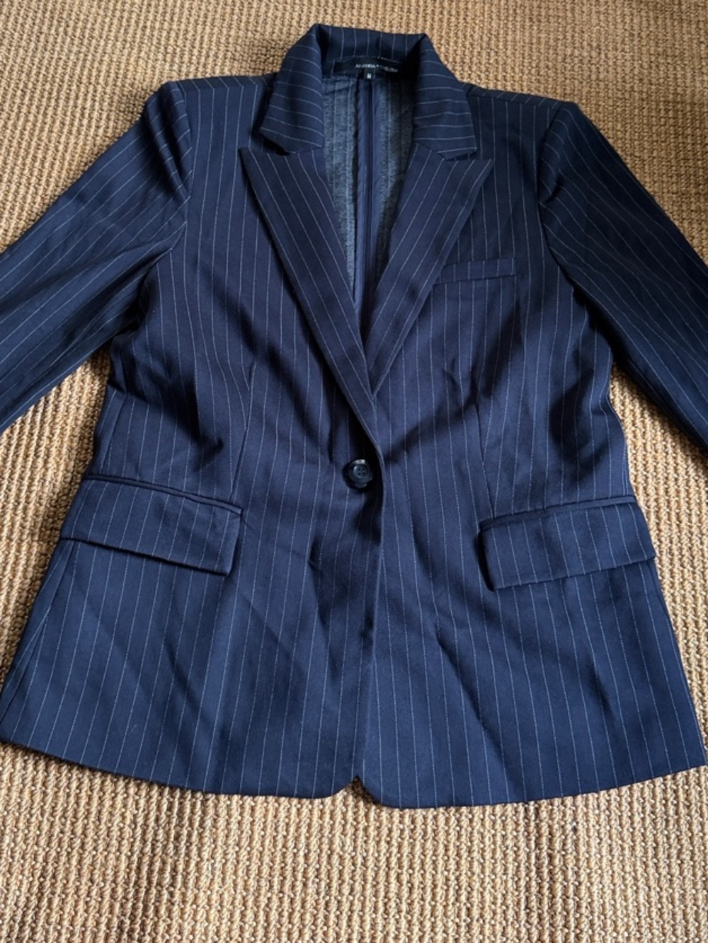 Amanda and Chelsea Womens Navy Pinstripe Single-Button Blazer